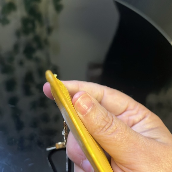 Louis Vuitton vintage Epi coin purse - Picture 9 of 9